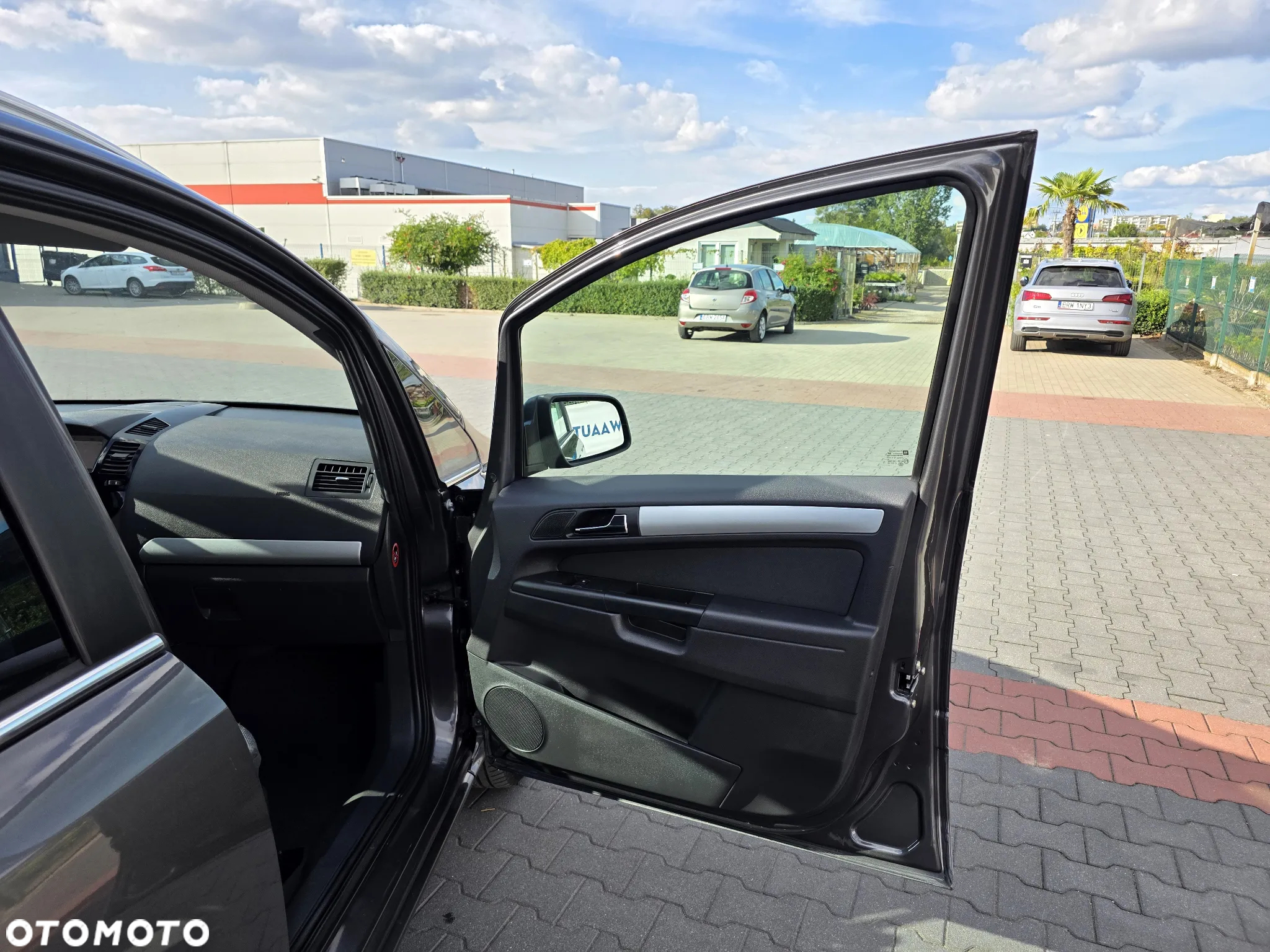 Opel Zafira 1.6 Cosmo - 14