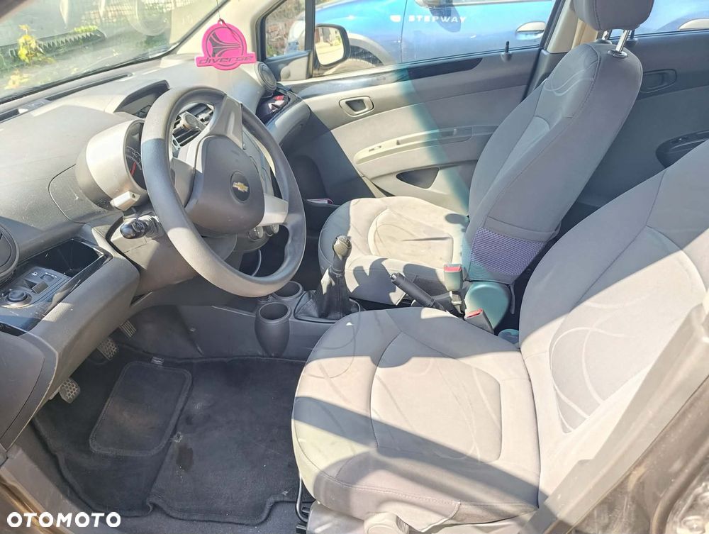 Chevrolet Spark 2011 photo 5