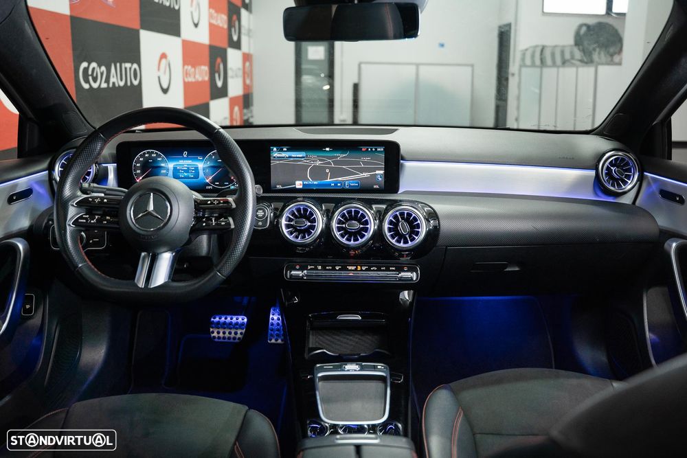 Mercedes-Benz A 200 AMG Line Aut. - 12