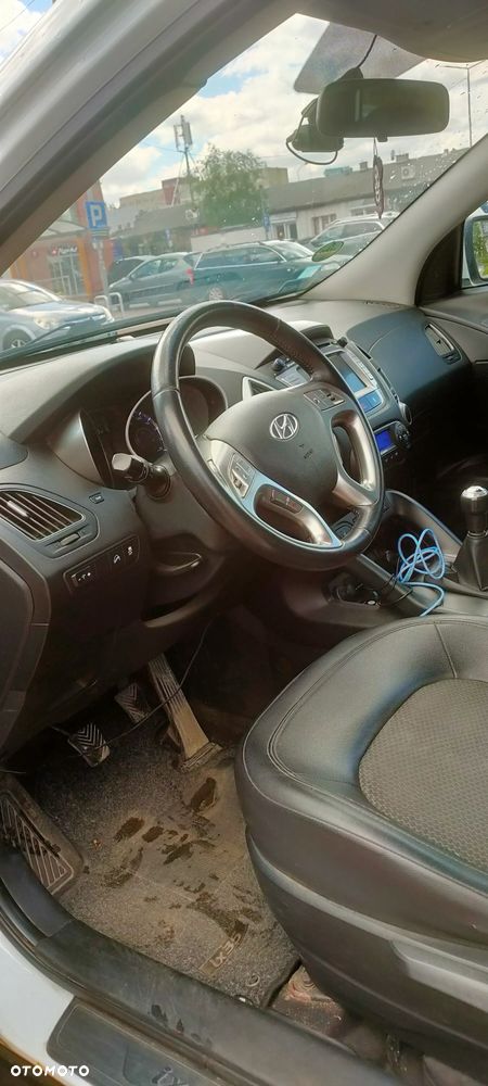 Hyundai ix35 2.0 2WD Style - 19