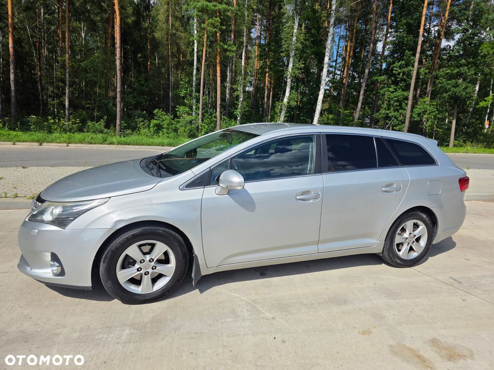 Toyota Avensis 2.0 D-4D Comfort - 5