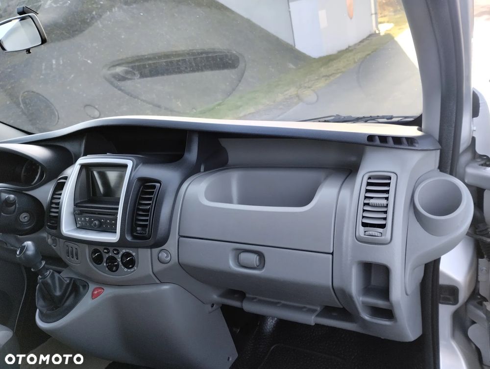 Renault Trafic - 15