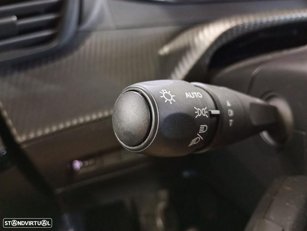 Peugeot 2008 1.2 PureTech Allure - 14
