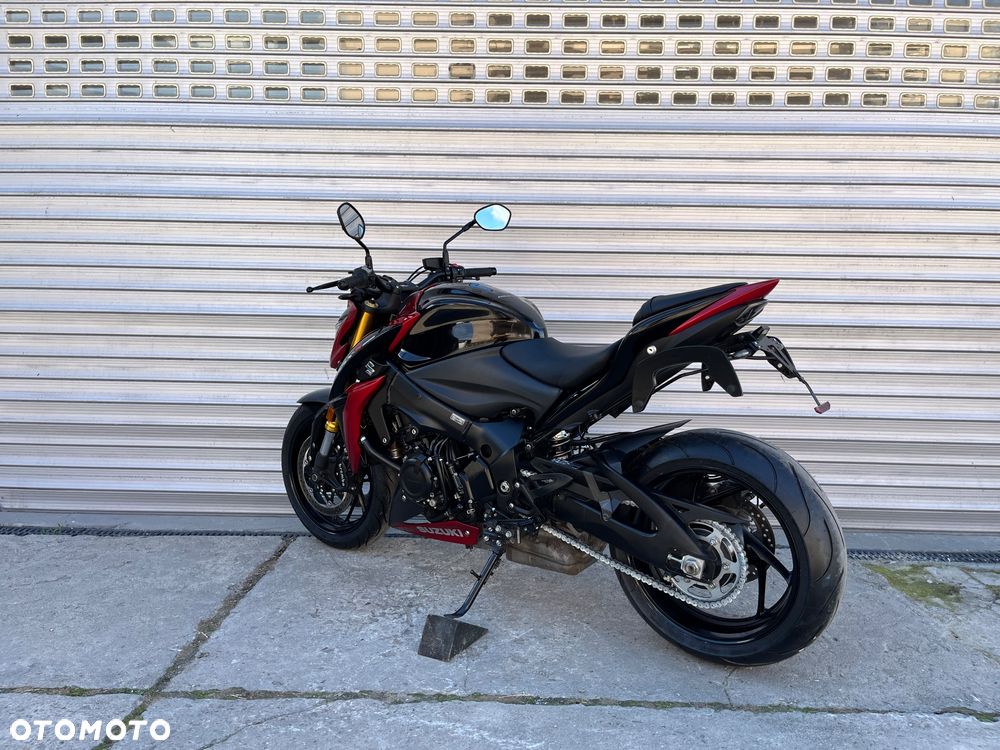 Suzuki GSX 1000 - 4