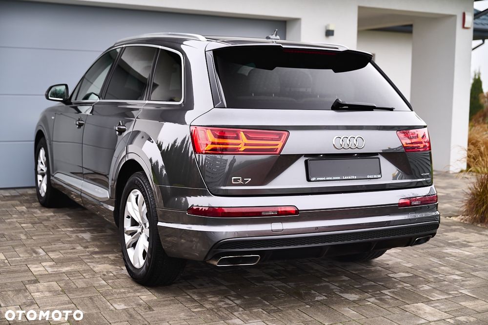 Audi Q7 - 14