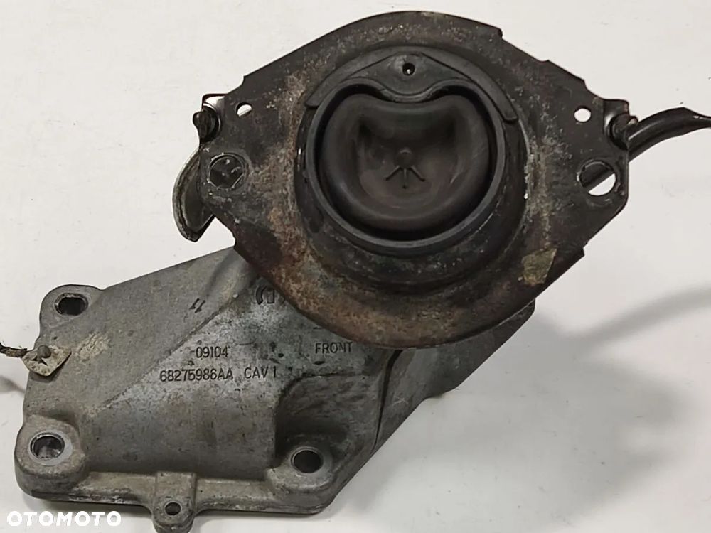 JEEP GRAND CHEROKEE WK2 6.4 SRT 16-21r Poduszka Łapa Silnika Skrzyni - 1