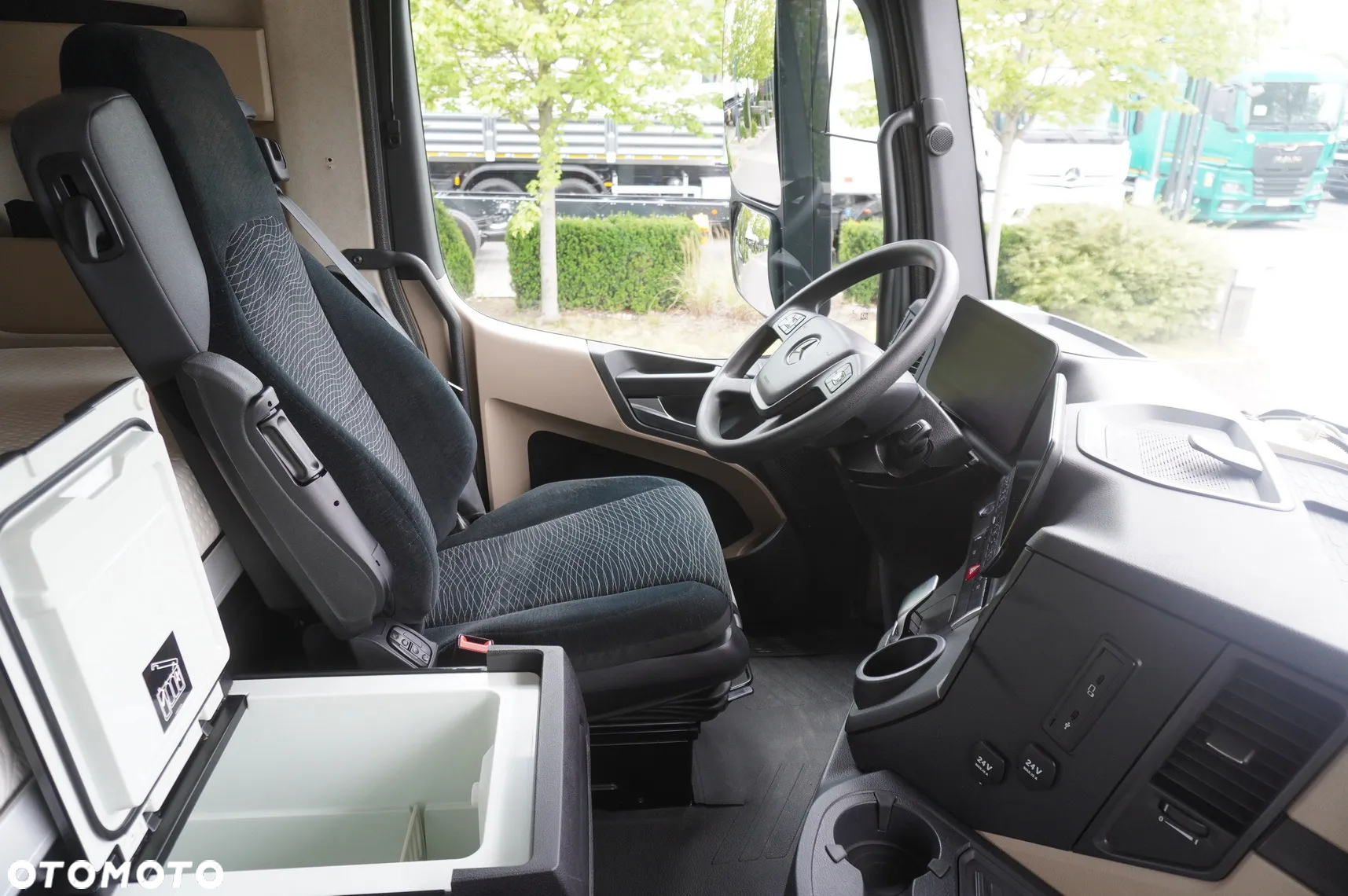 Mercedes-Benz Mercedes-Benz Actros 2545 MP5 / Kabina BIG / BDF - 24