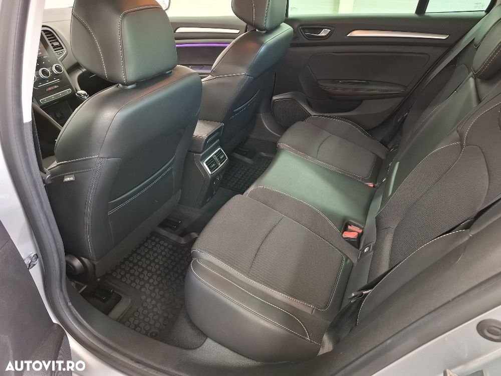 Renault Megane TCe 140 GPF Techno - 14