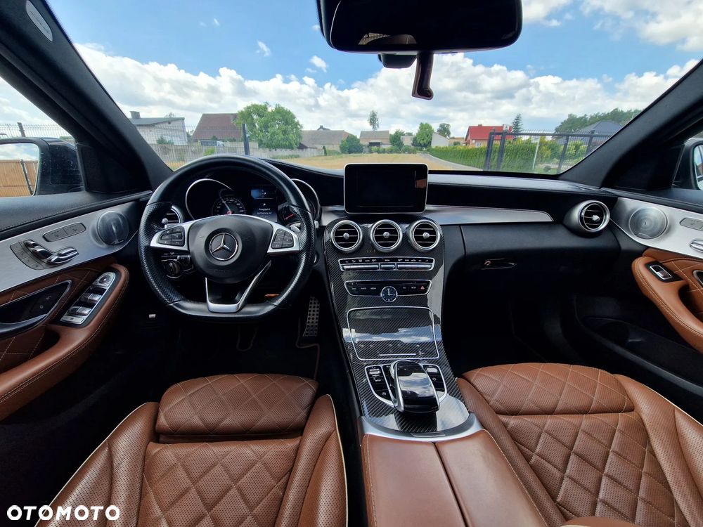 Mercedes-Benz Klasa C 400 4-Matic 9G-TRONIC - 11