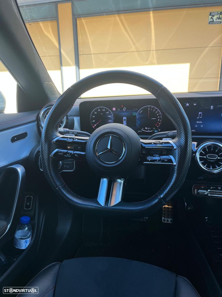 Mercedes-Benz CLA 250 e Shooting Brake AMG Line - 14