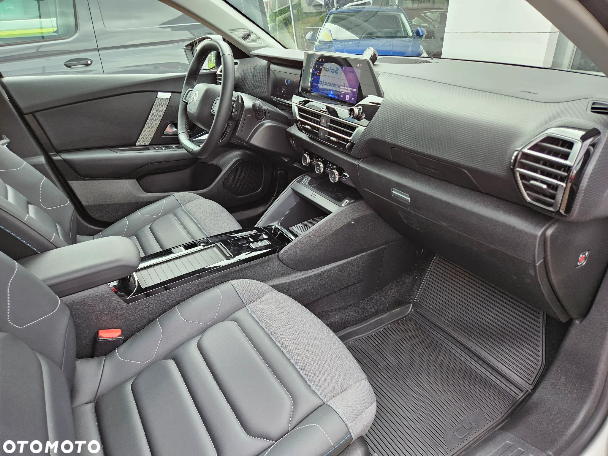Citroën C4 1.2 PureTech Max S&S EAT8 - 13
