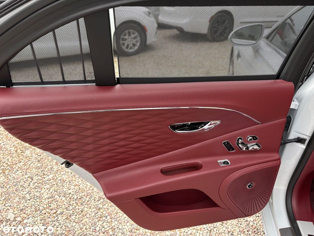 Bentley Flying Spur - 22