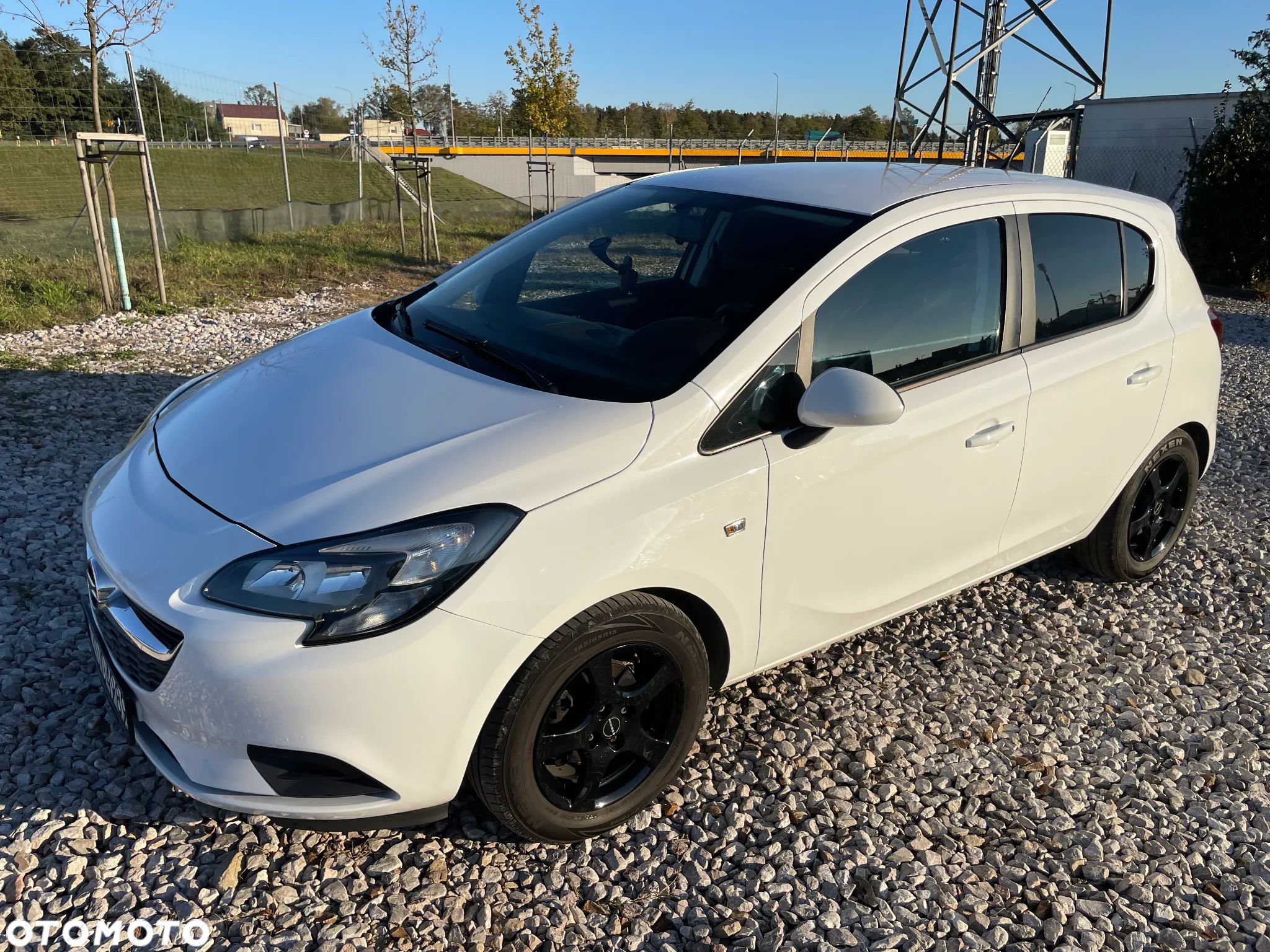 Opel Corsa 1.2 16V Color Edition - 1
