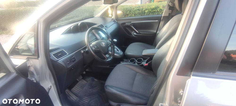 Toyota Verso 1.8 Prestige MS 7os EU6 - 26