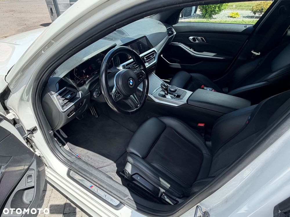 BMW Seria 3 320d M Sport Shadow - 9