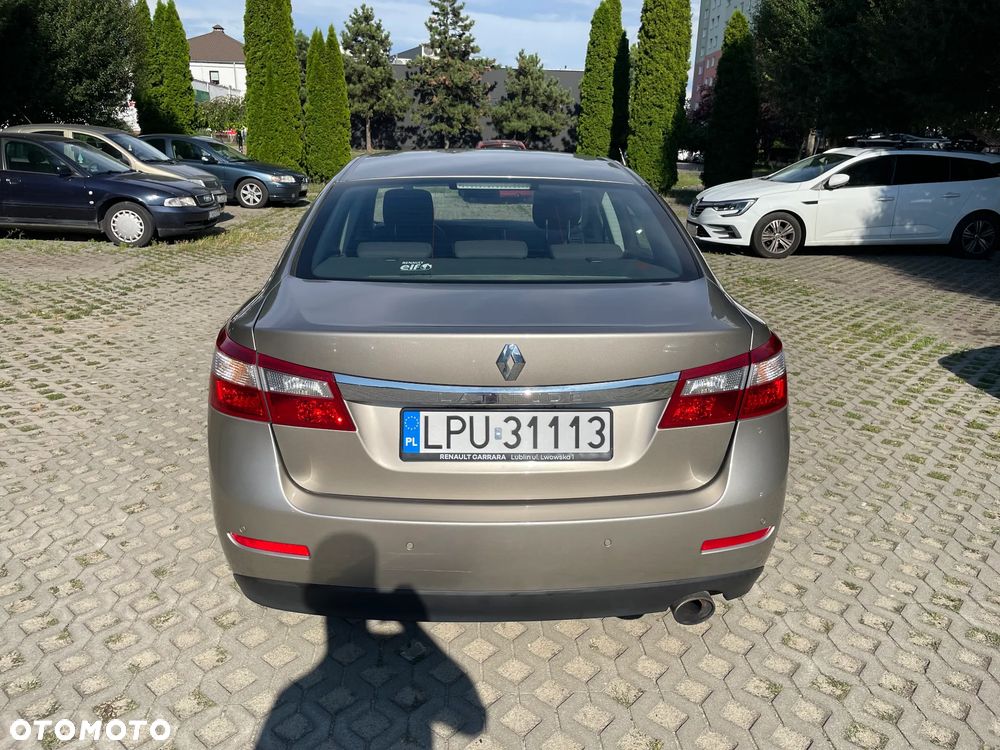 Renault Latitude - 4