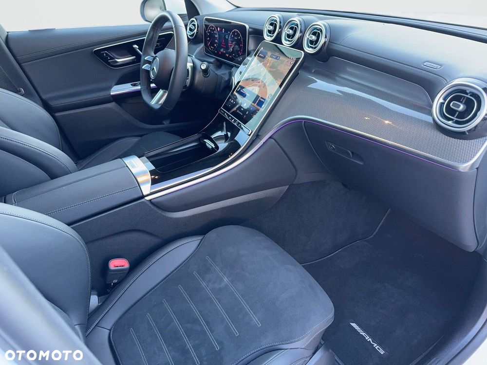 Mercedes-Benz GLC - 24