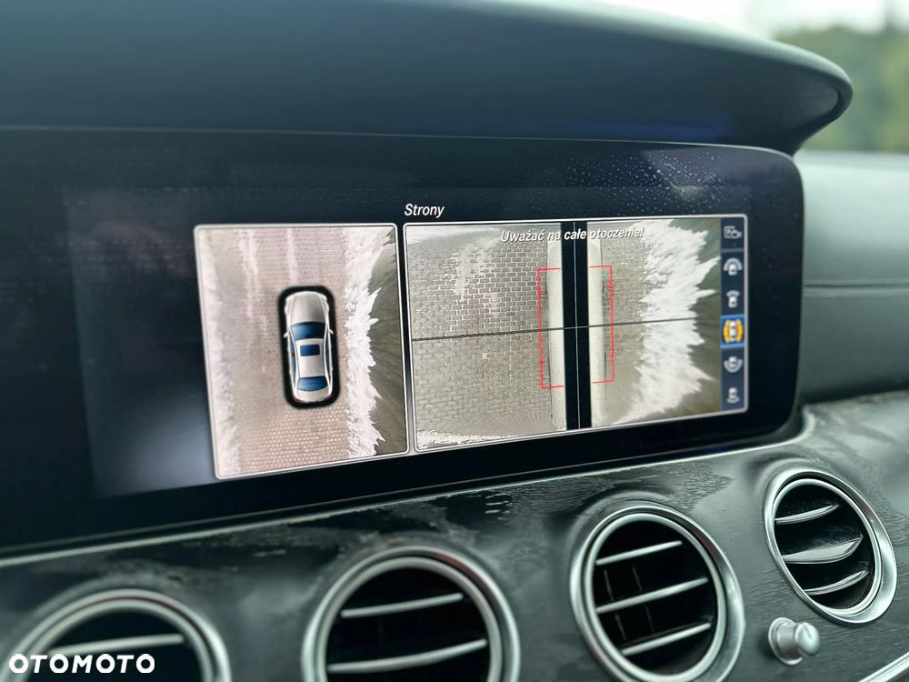 Mercedes-Benz Klasa E 250 9G-TRONIC AMG Line - 16