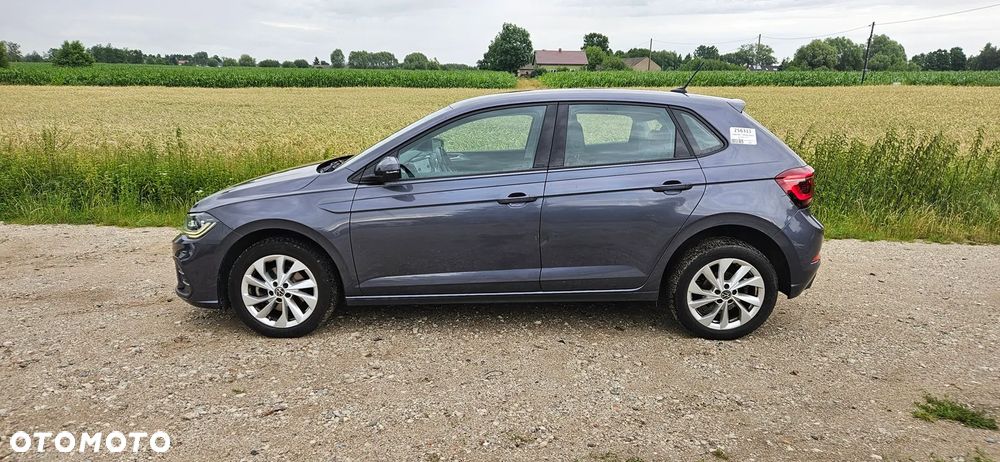 Volkswagen Polo - 2