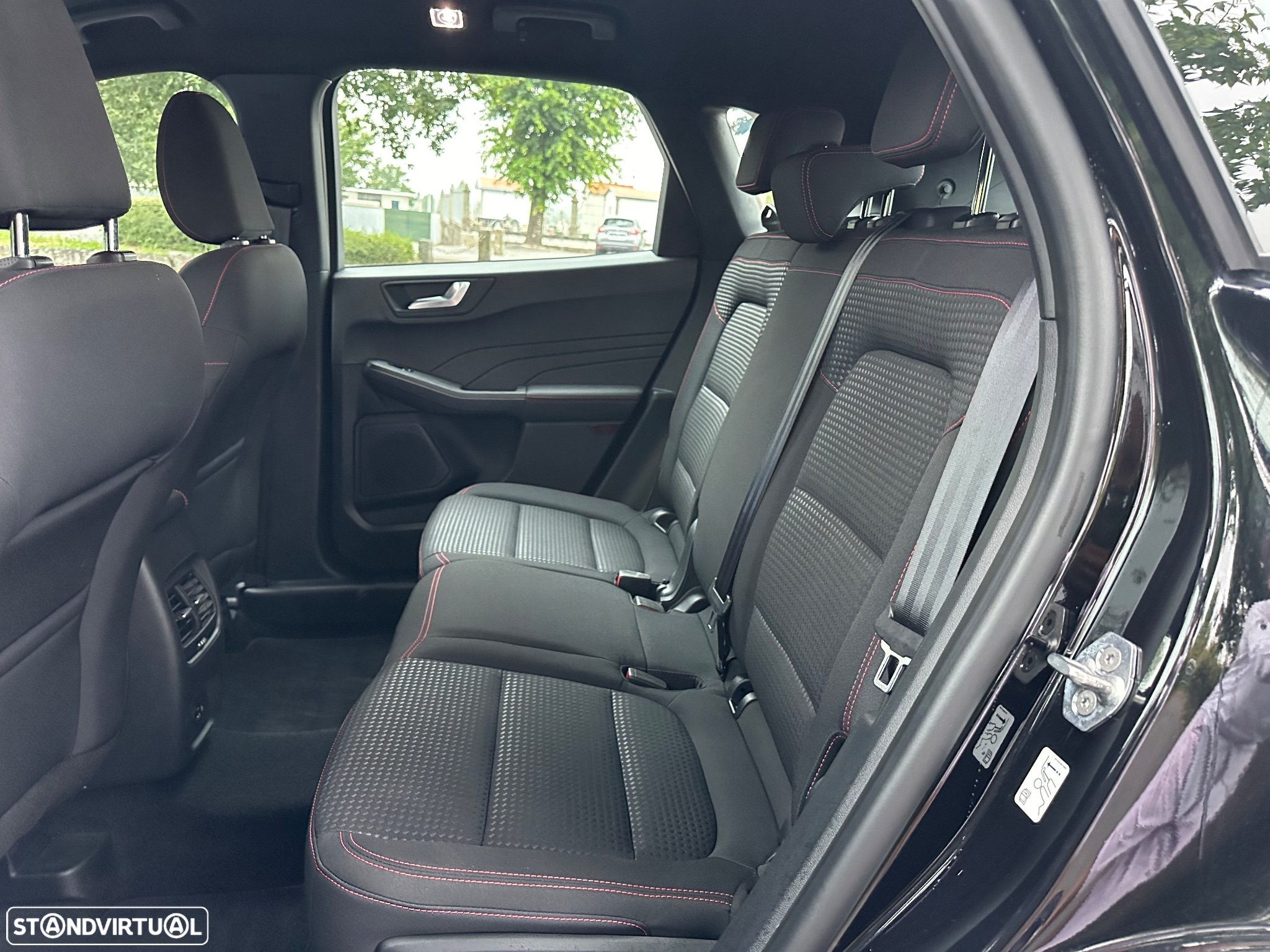 Ford Kuga 1.5 TDCi EcoBlue ST-Line X Aut. - 19