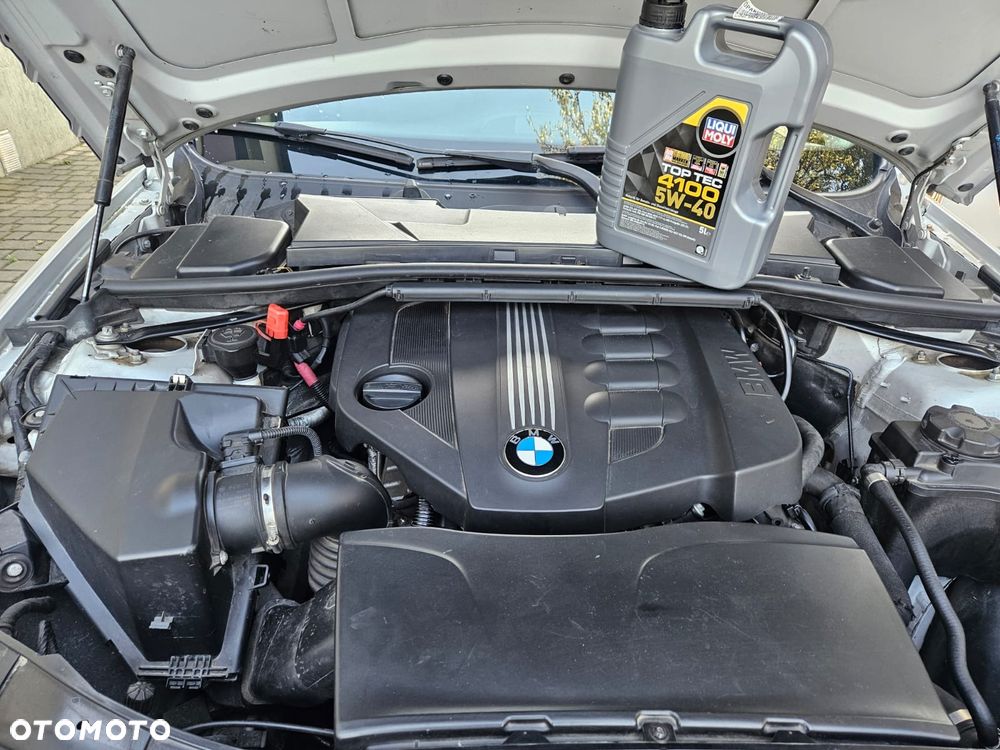 BMW Seria 3 320d DPF Efficient Dynamics Edition - 11