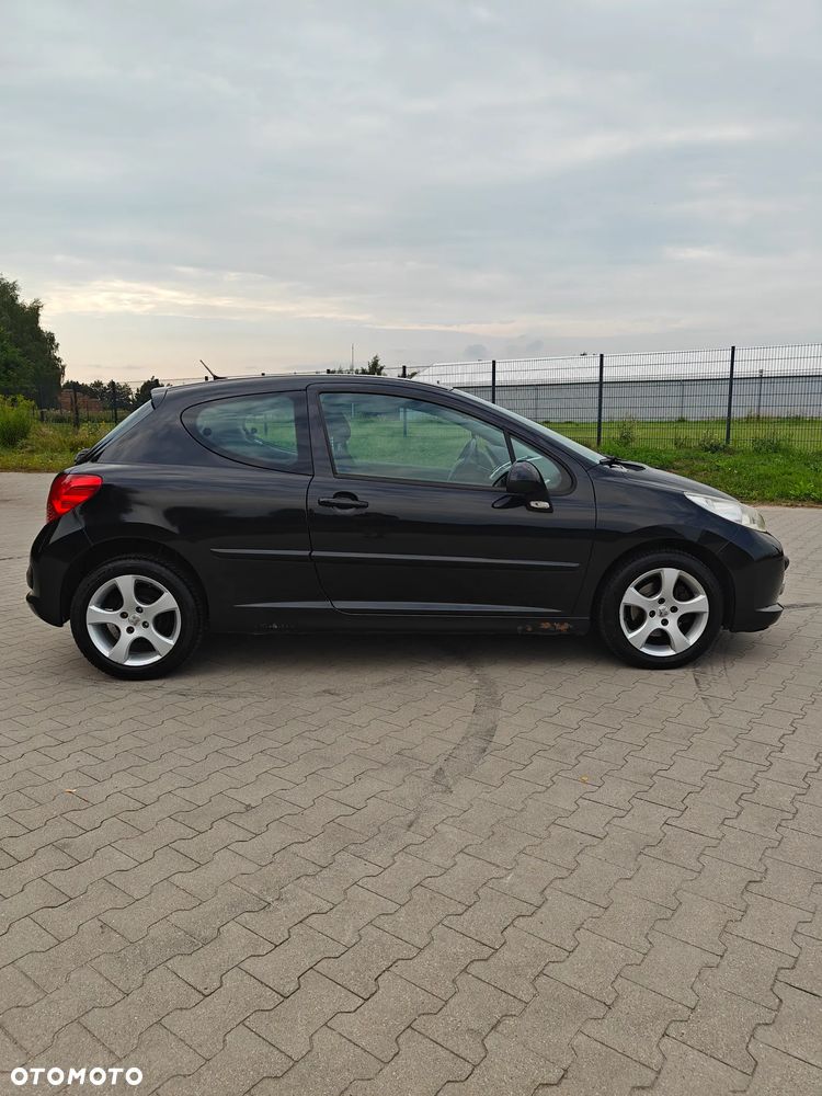 Peugeot 207 1.4 16V Trendy - 4