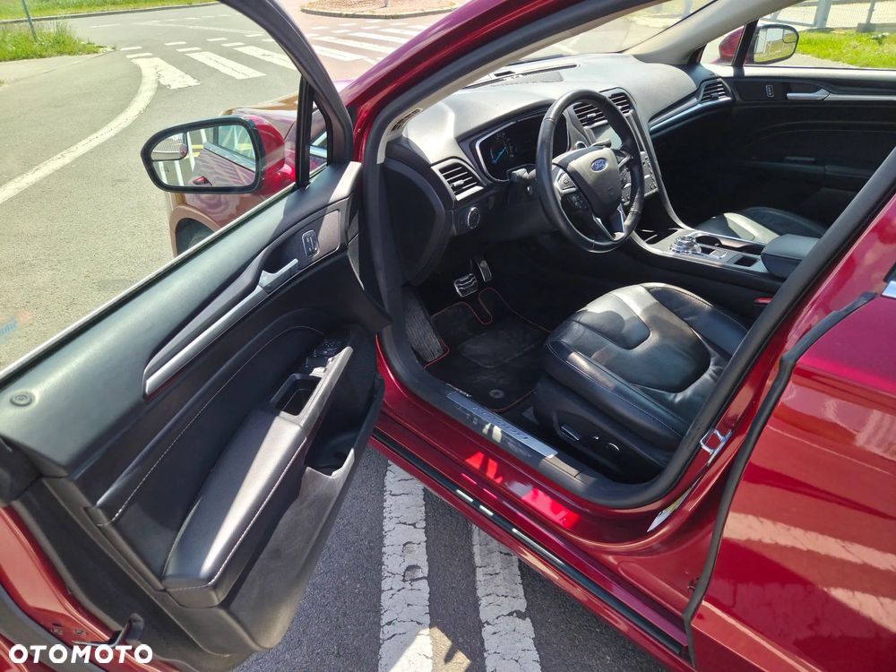 Ford Fusion - 9