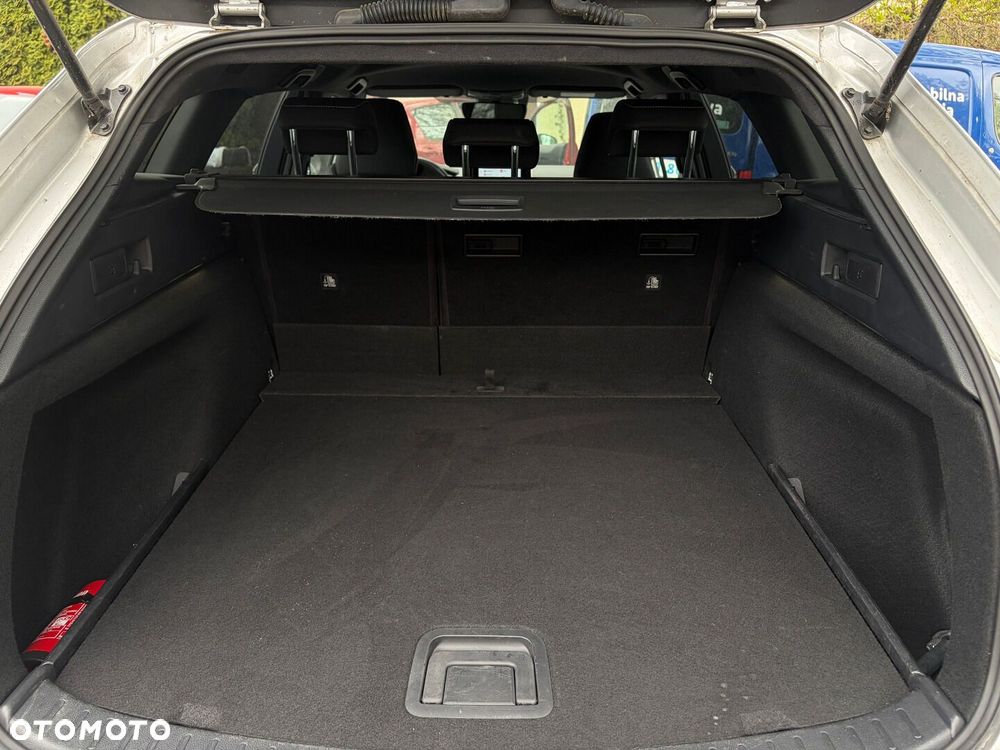 Toyota Corolla 1.8 Hybrid Comfort - 21