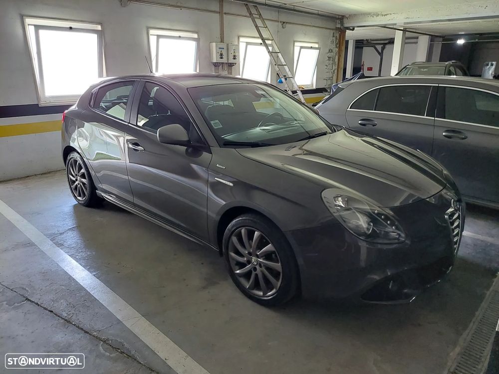 Alfa Romeo Giulietta 1.6 JTDM Veloce - 36