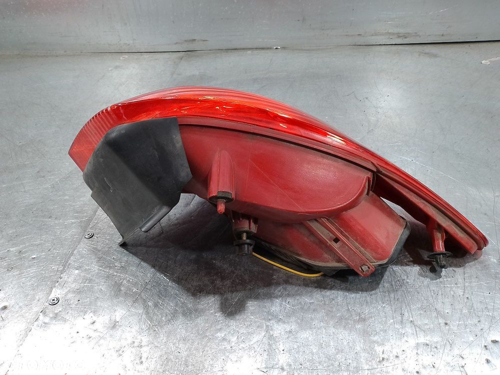 LAMPA TYLNA LEWA PEUGEOT 407 SW 9641948780 KOMBI - 7