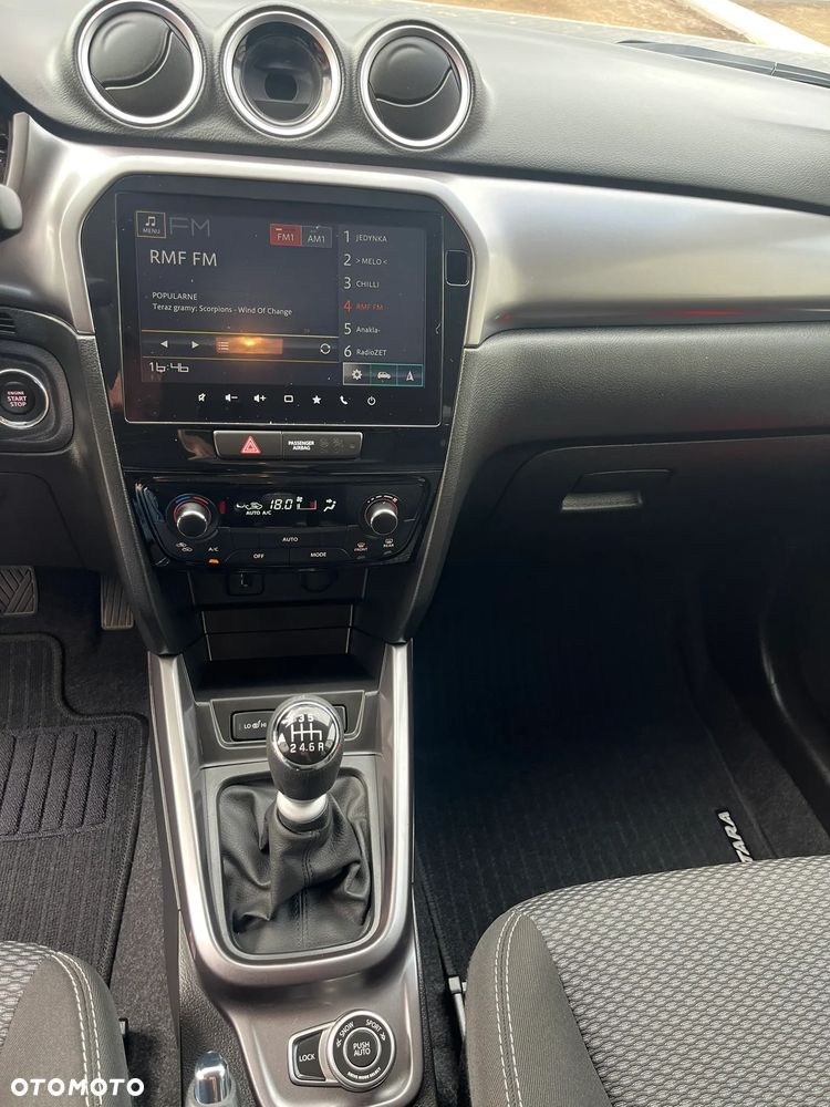 Suzuki Vitara 1.4 Boosterjet mHEV Premium Plus 4WD - 16
