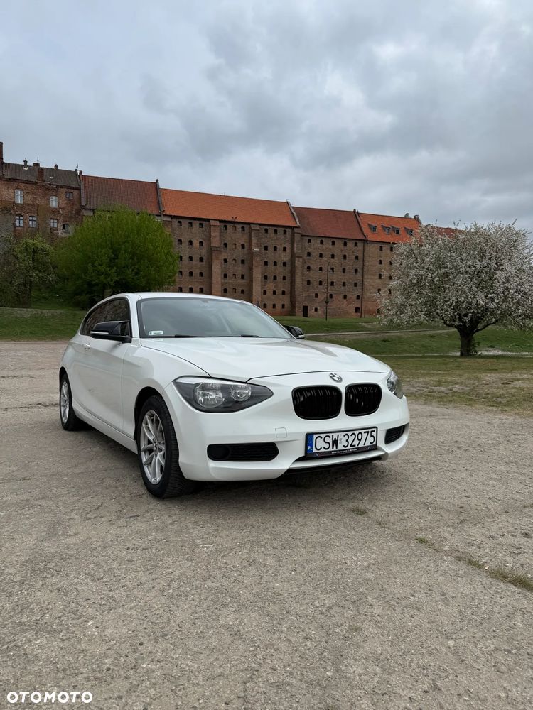 BMW Seria 1 114i - 1