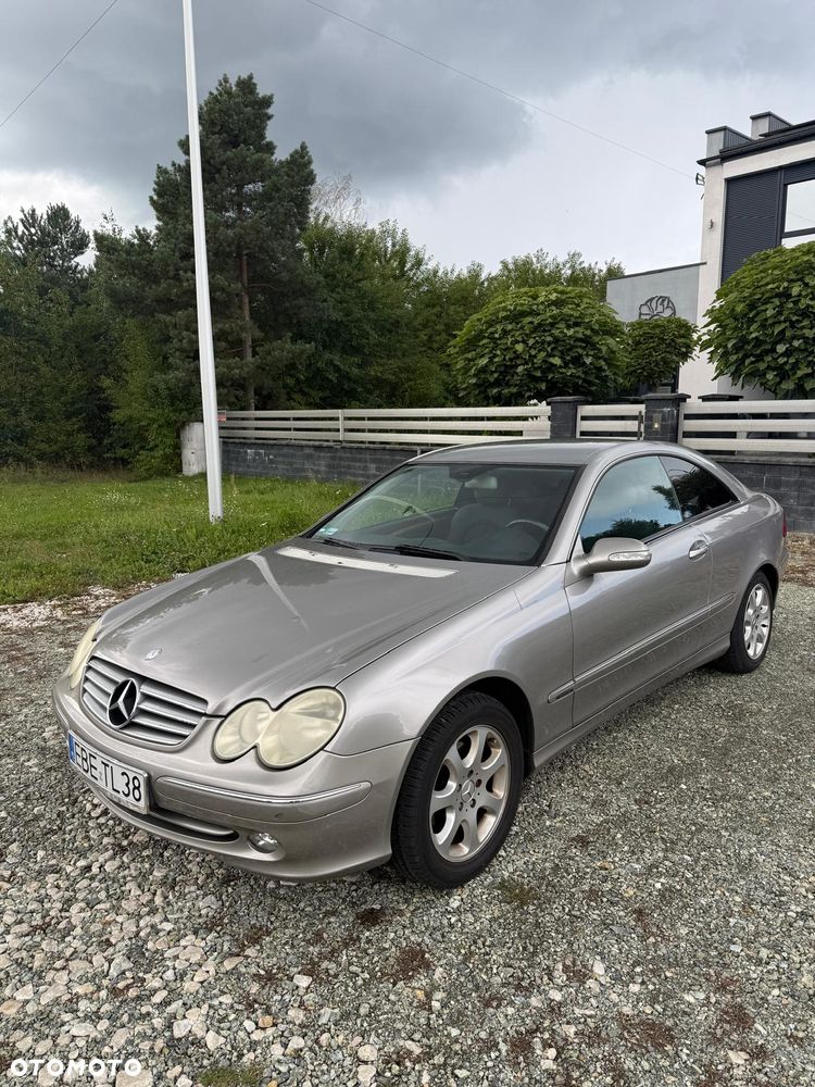 Mercedes-Benz CLK - 2