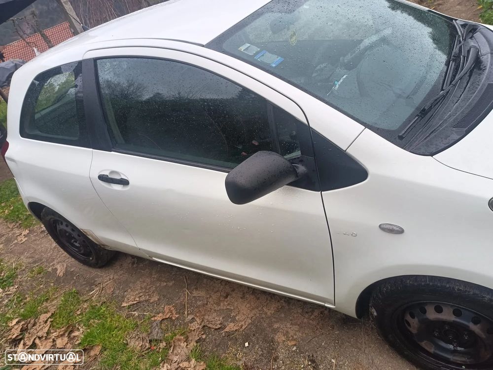Toyota Yaris 1.4 D-4D AC Manual - 5