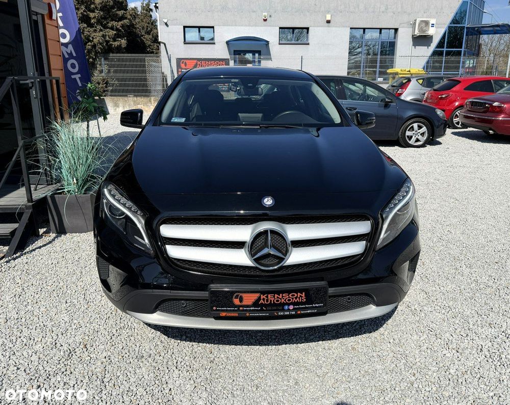 Mercedes-Benz GLA 200 7G-DCT Style - 38