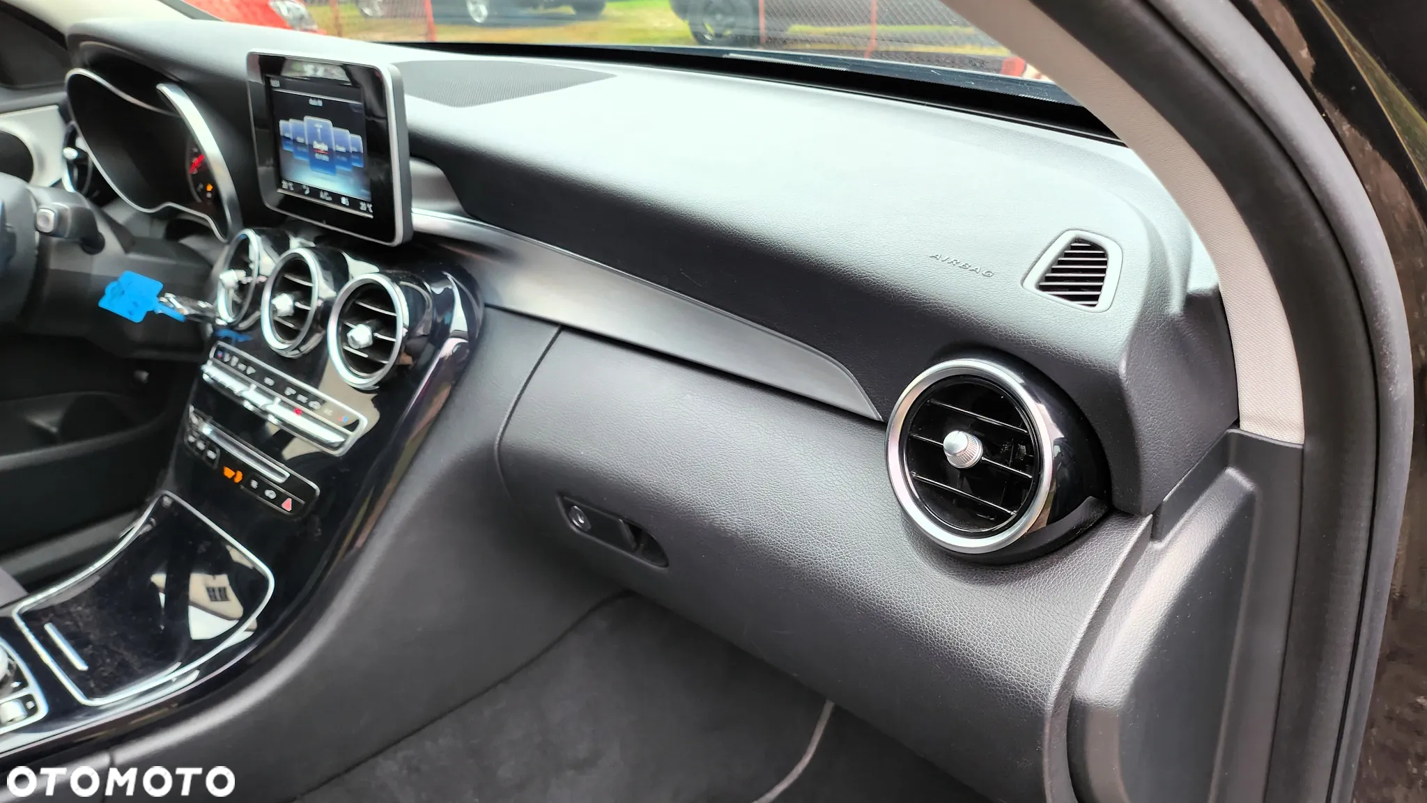 Mercedes-Benz Klasa C 180 T 7G-TRONIC - 16