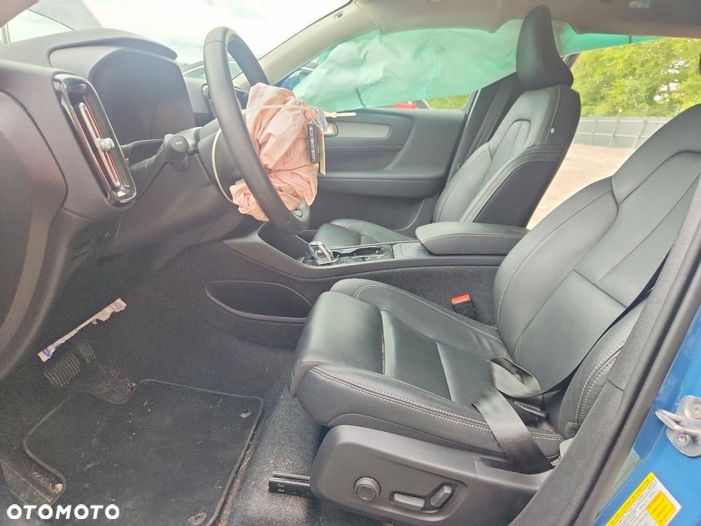 Volvo XC 40 B5 B AWD Ultimate Dark - 8