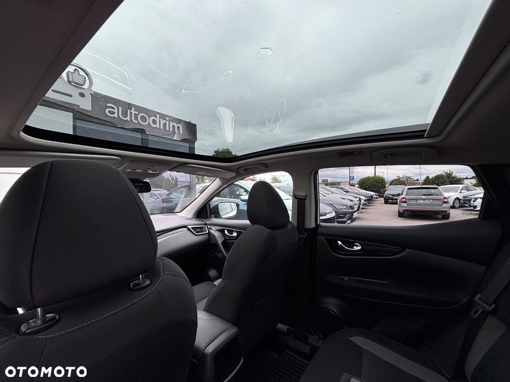 Nissan Qashqai 1.3 DIG-T N-Connecta - 32