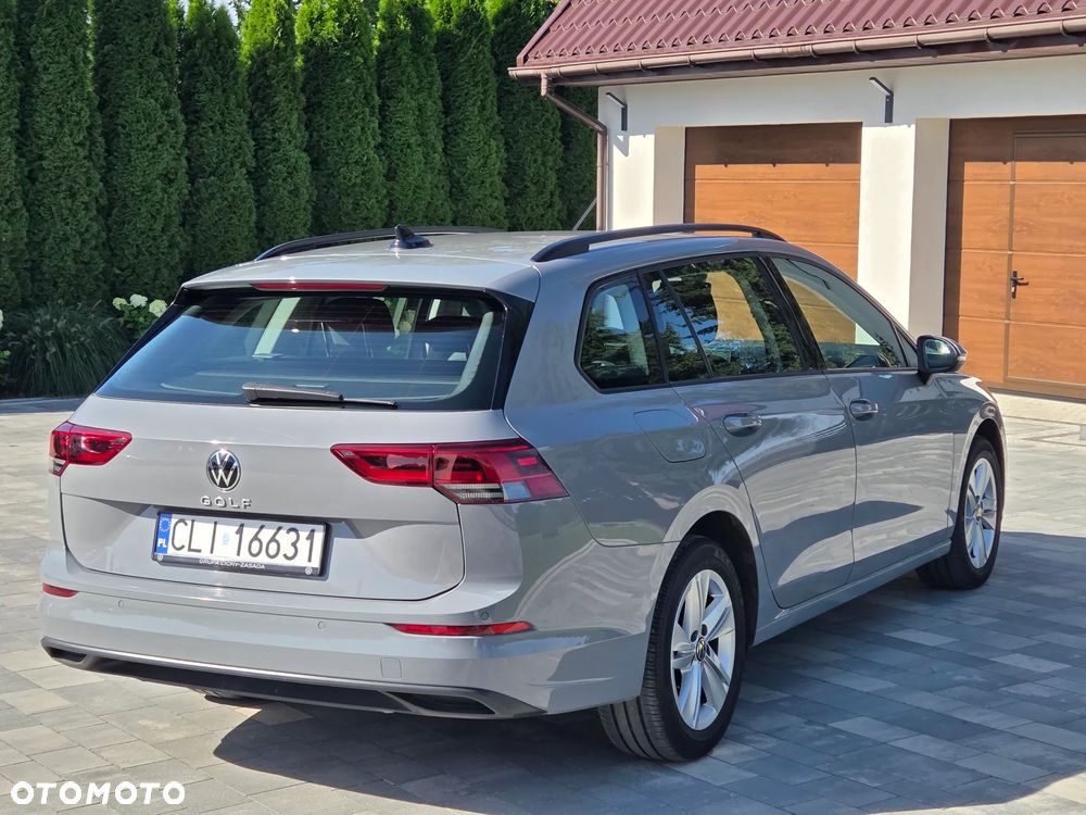 Volkswagen Golf - 24