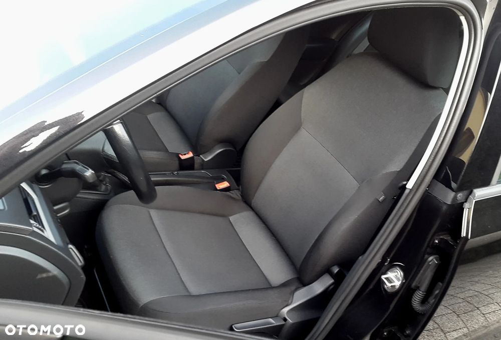 Skoda RAPID - 9