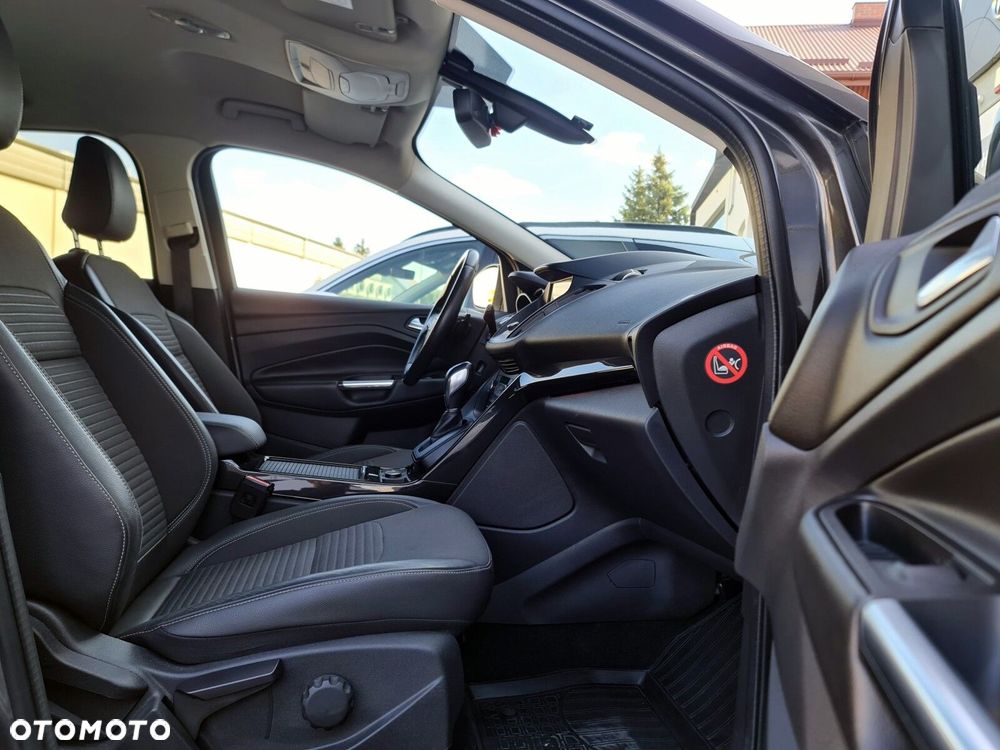 Ford Kuga 2.0 TDCi AWD Titanium - 22