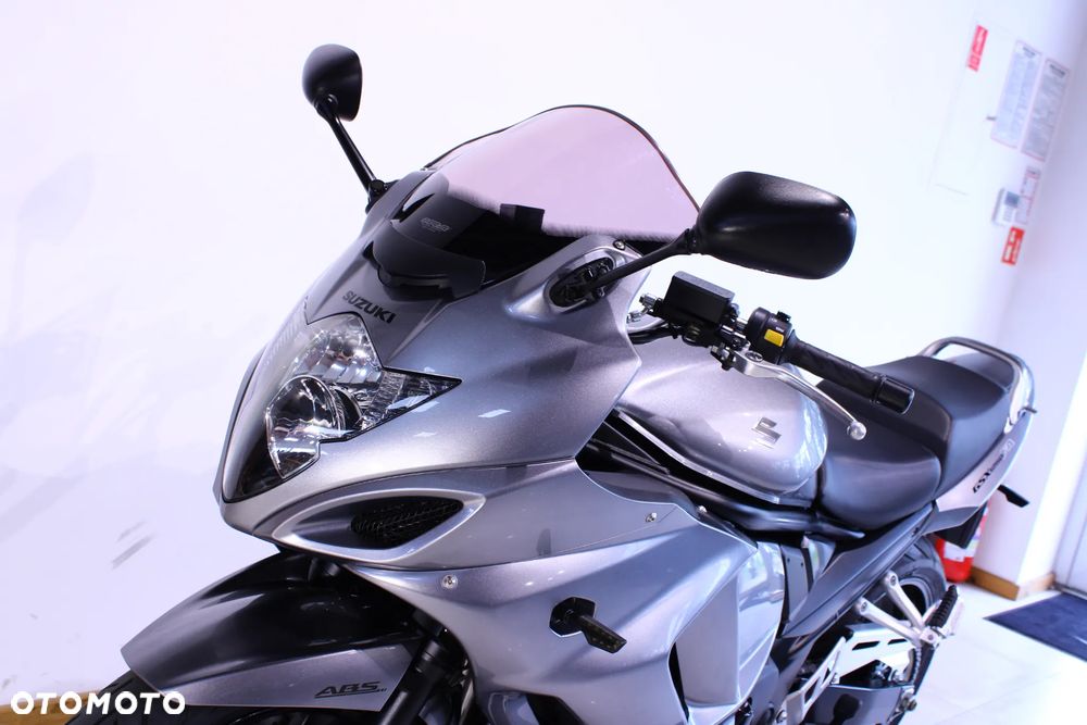 Suzuki GSX - 15