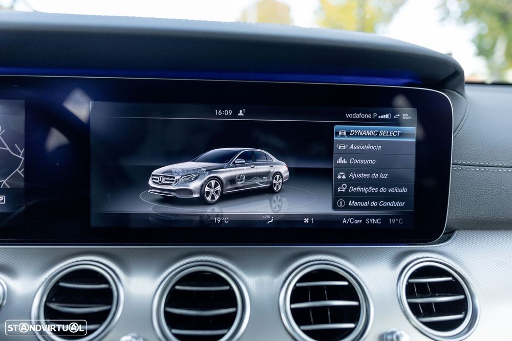 Mercedes-Benz E 220 d AMG - 37