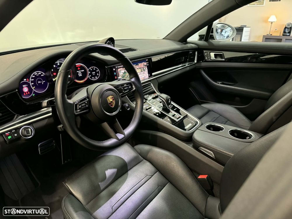 Porsche Panamera Sport Turismo 4 E-Hybrid - 14