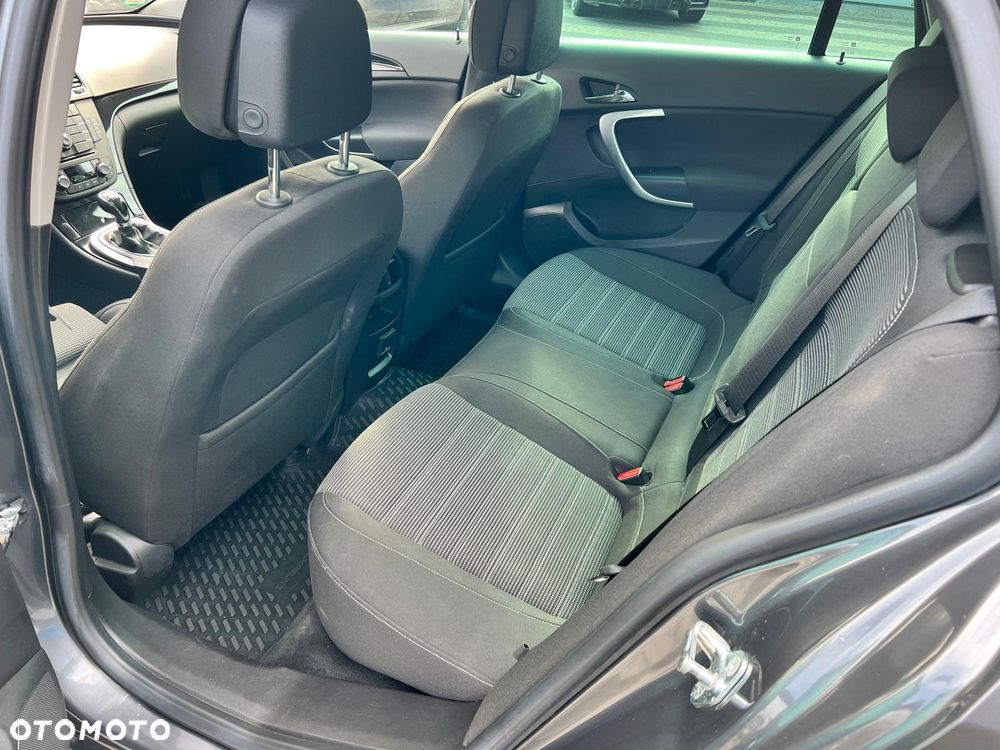 Opel Insignia - 16