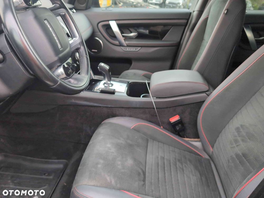 Land Rover Discovery 2.0 P300 R-Dynamic SE - 5