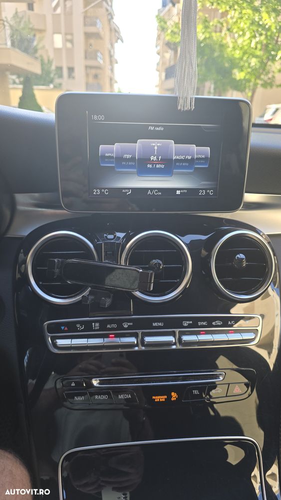 Mercedes-Benz GLC 220 d 4MATIC - 10