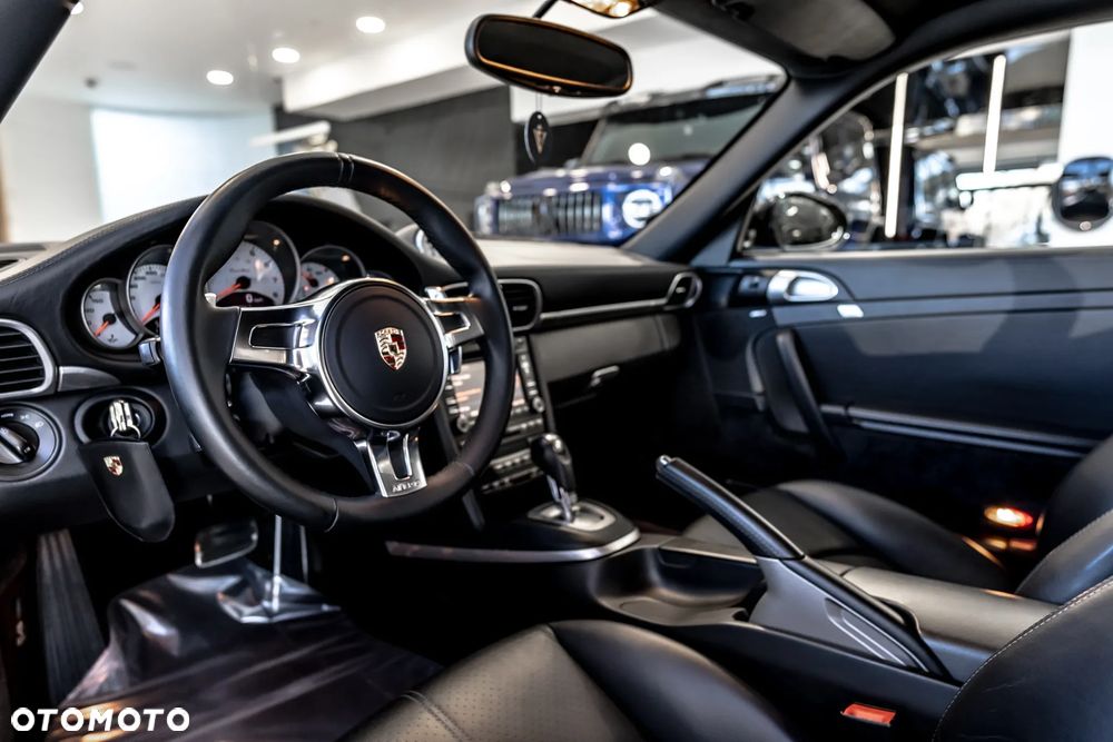 Porsche 911 Turbo PDK - 35