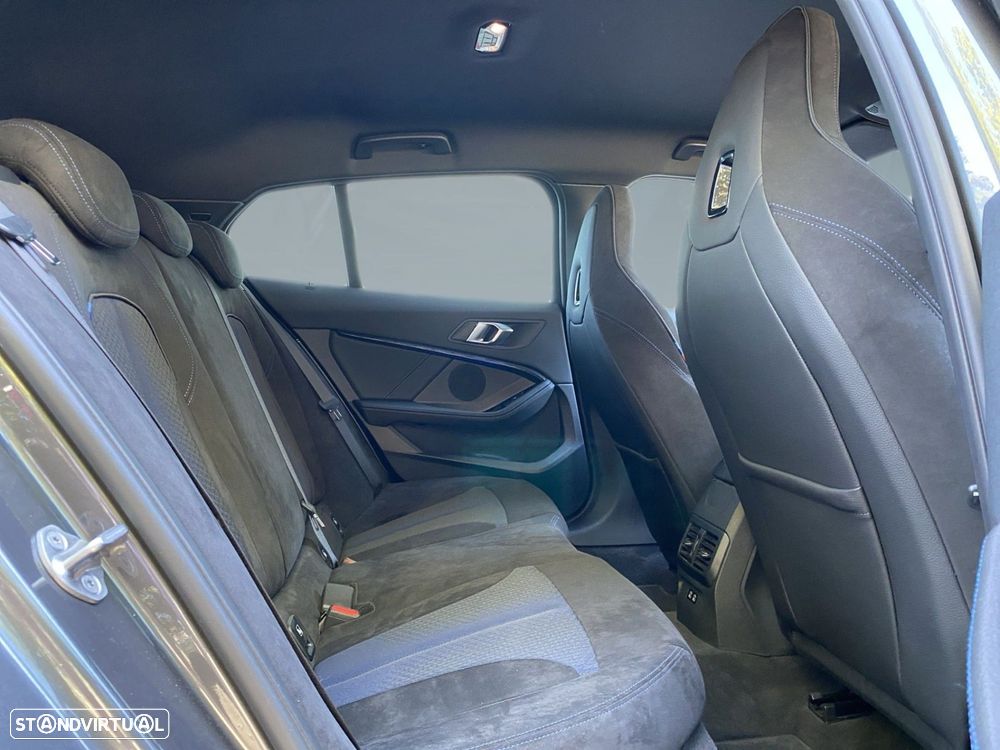 BMW 118 i Pack Desportivo M Auto - 18
