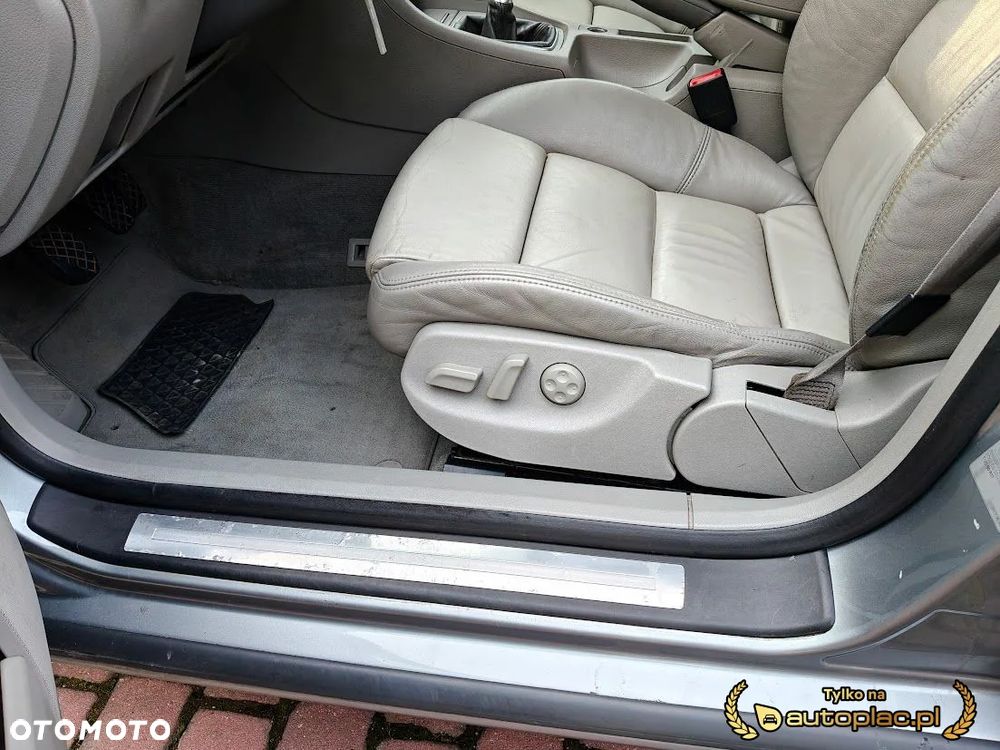 Audi A4 Avant 1.8 T quattro - 16